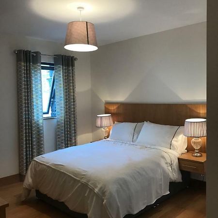 Holiday Home On Farnham Estate 캐번 외부 사진