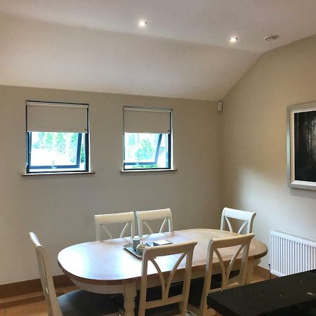 Holiday Home On Farnham Estate 캐번 외부 사진