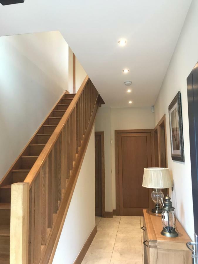 Holiday Home On Farnham Estate 캐번 외부 사진