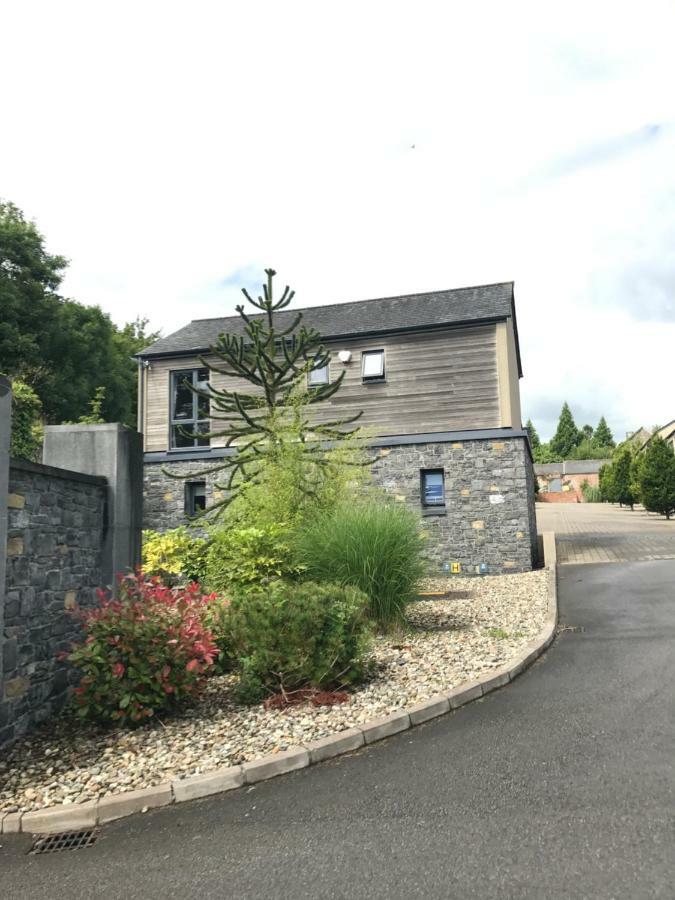 Holiday Home On Farnham Estate 캐번 외부 사진