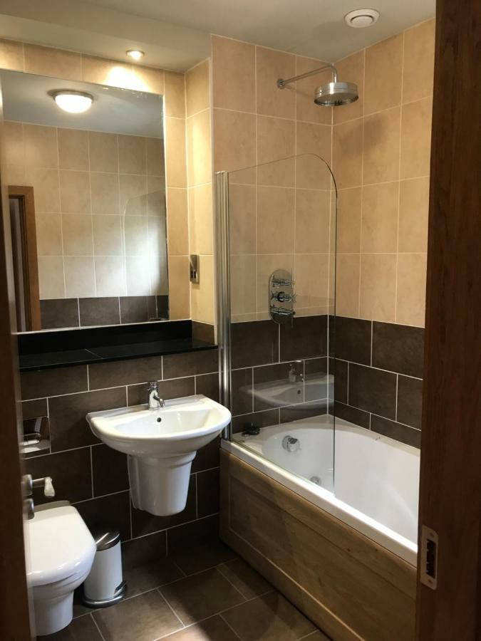 Holiday Home On Farnham Estate 캐번 외부 사진